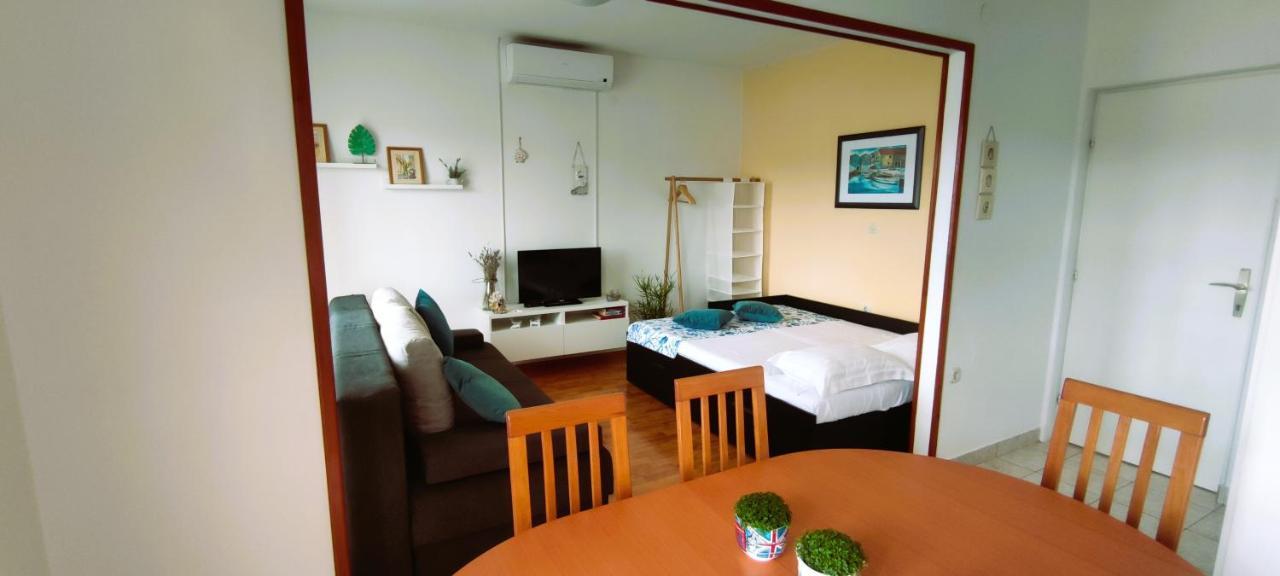 Apartments Senka Viganj Exterior photo